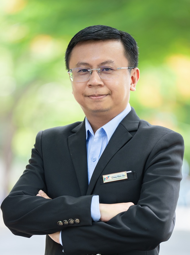 Thầy Giang Châu Đại