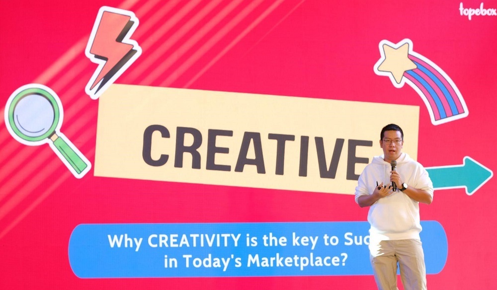 Ông Lê Quang Tự Do phát biểu trong buổi khai mạc.