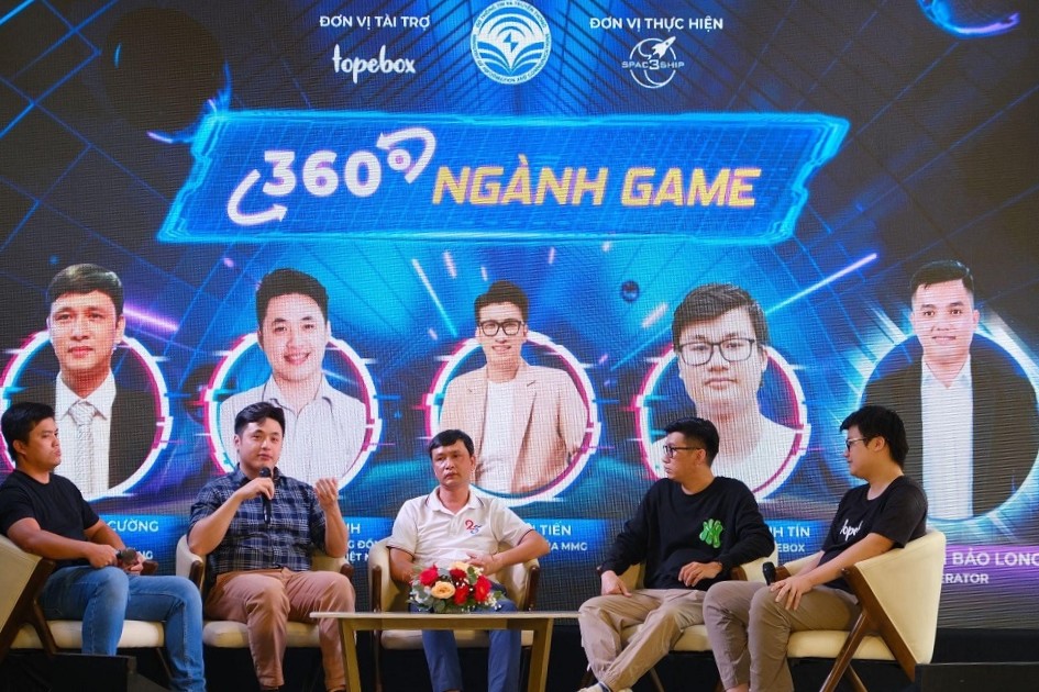 Buổi toạ đàm 360 độ ngành Game với các diễn giả nổi tiếng trong ngành.