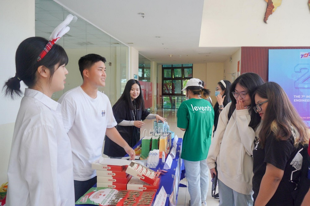 Chương trình khảo sát nhu cầu khách hàng Việt Nam của SCH tại TDTU.