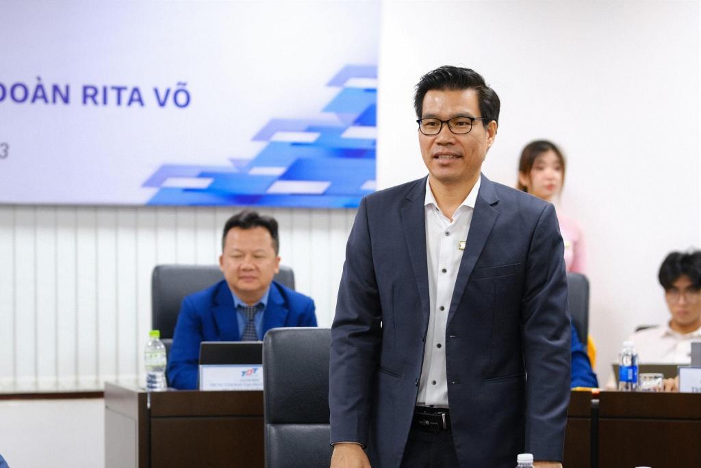 TS. Trần Trọng Đạo - Hiệu trưởng TDTU phát biểu trong buổi làm việc