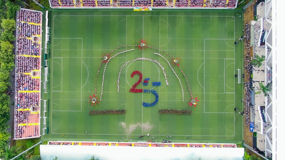 Toàn cảnh chương trình Ngày hội truyền thống.