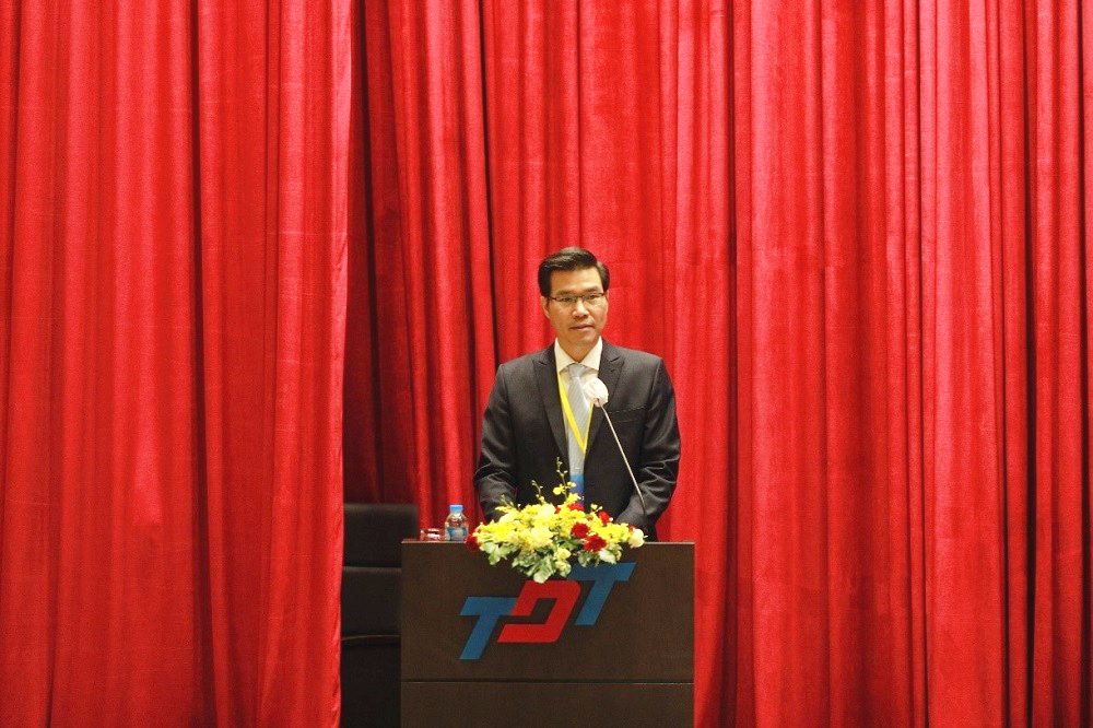 TS. Trần Trọng Đạo phát biểu chào mừng.