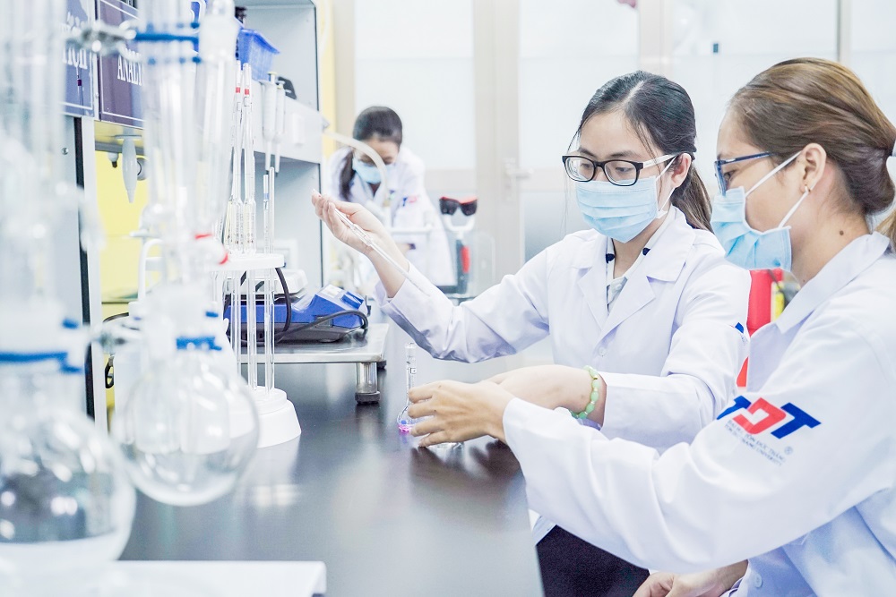 Nhóm ngành khoa học ứng dụng