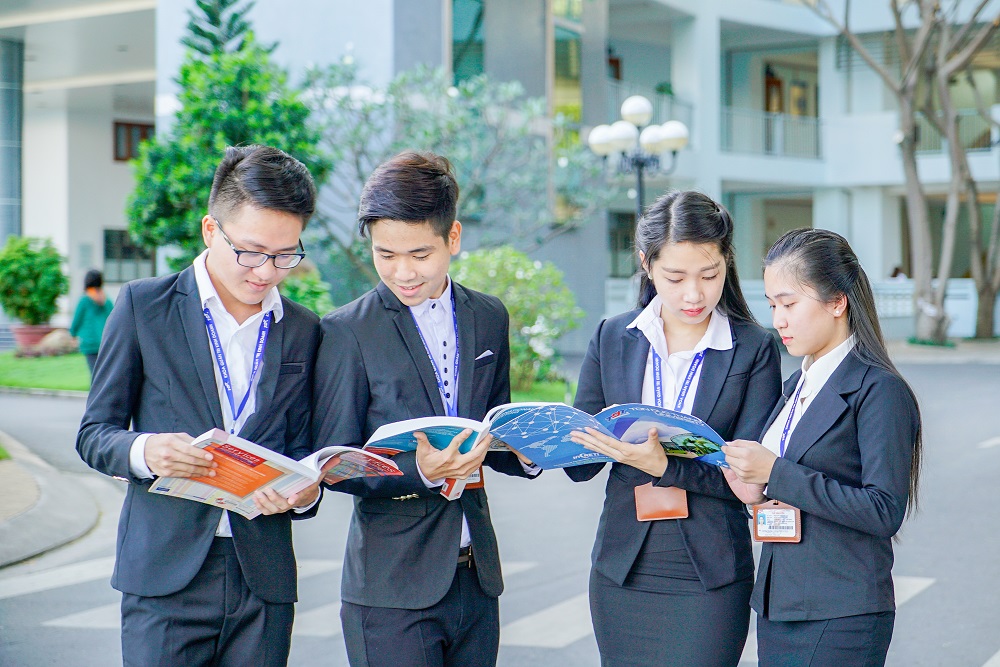 Nhóm ngành kinh tế